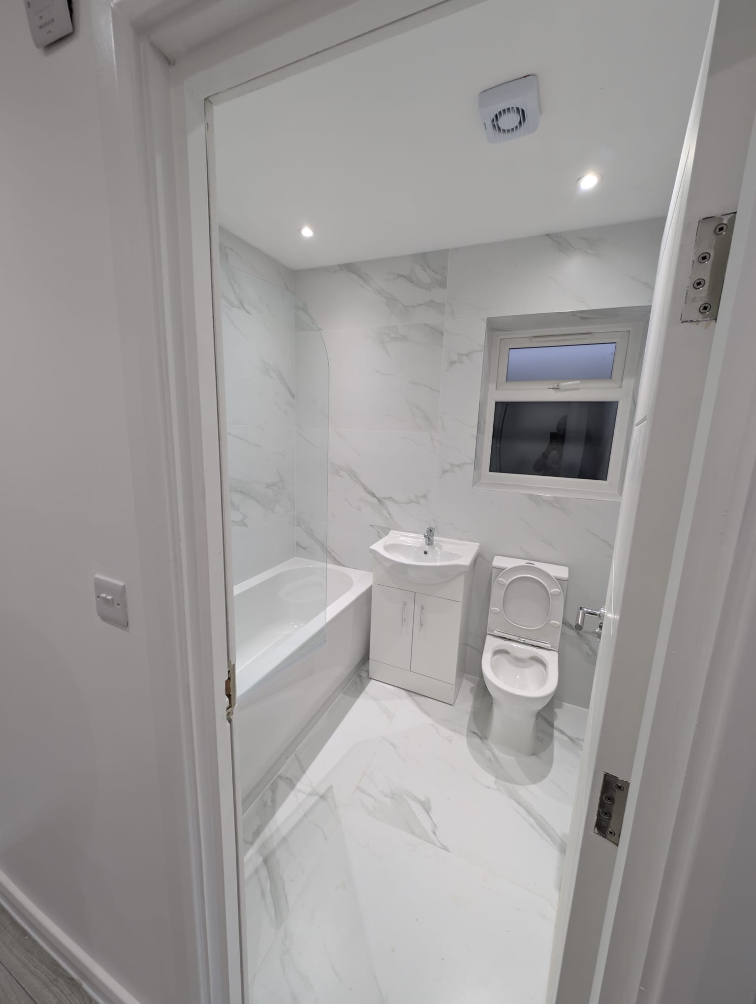 Bathroom fittings